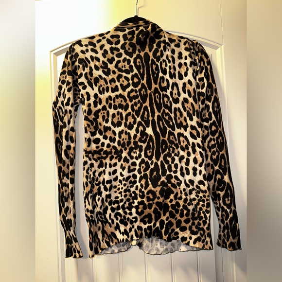 Leopard 🐆 Cardigan - Picture 3 of 5